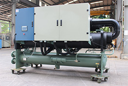 檢測出廠冷水機(jī)，恒星嚴(yán)格遵守產(chǎn)品標(biāo)準(zhǔn)