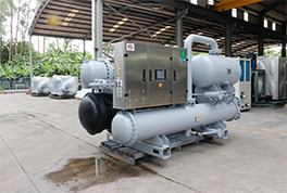 “宏星”牌特色不銹鋼滿液式螺桿冷水機(jī)，滿血防腐buff