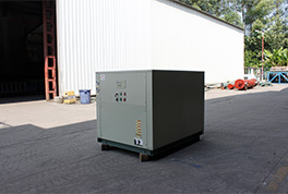 恒星把工業(yè)冷水機做成箱式，比普通機組節(jié)約20%的空間