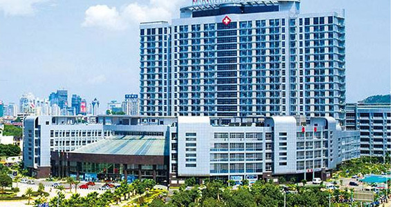 空調(diào)供暖熱水機組適用于學校、醫(yī)院，可降低全年綜合成本